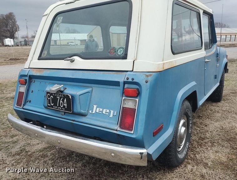 image for item LG9605 1972 Jeep Commando  SUV