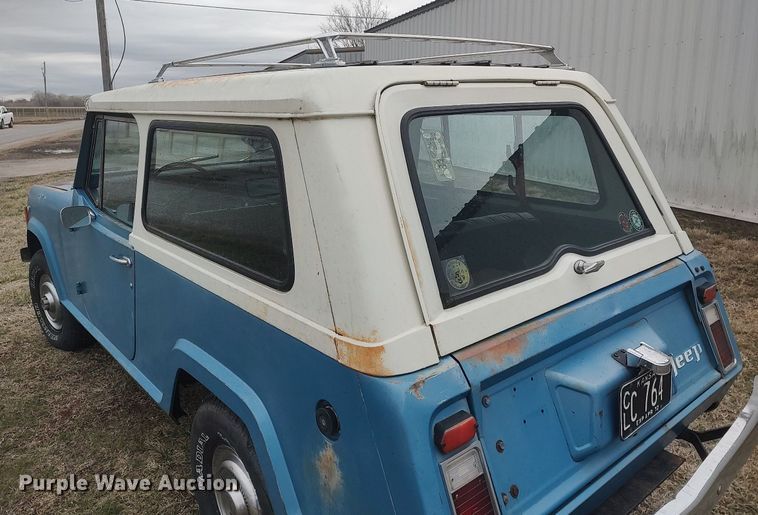 image for item LG9605 1972 Jeep Commando  SUV