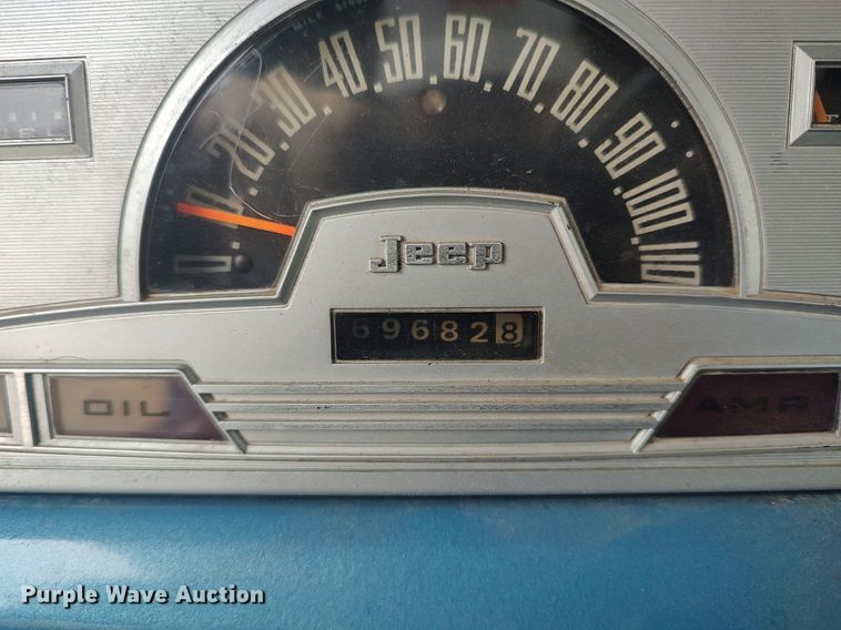 image for item LG9605 1972 Jeep Commando  SUV