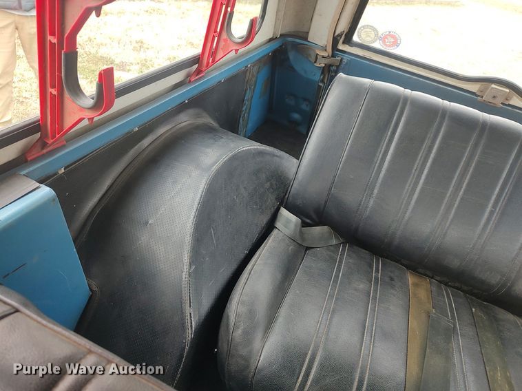 image for item LG9605 1972 Jeep Commando  SUV