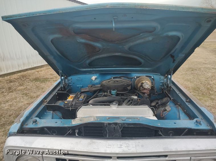 image for item LG9605 1972 Jeep Commando  SUV