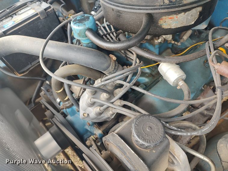 image for item LG9605 1972 Jeep Commando  SUV