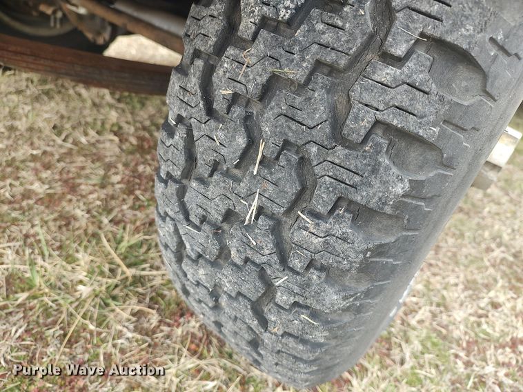 image for item LG9605 1972 Jeep Commando  SUV