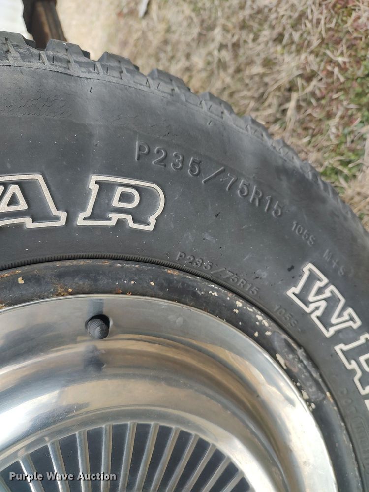 image for item LG9605 1972 Jeep Commando  SUV