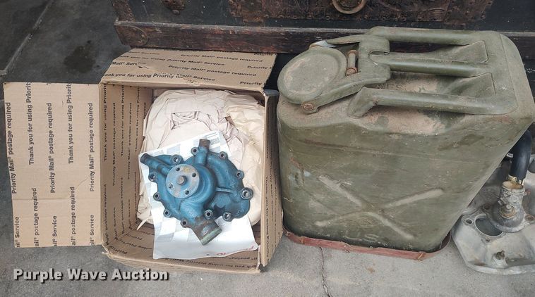 image for item LG9605 1972 Jeep Commando  SUV