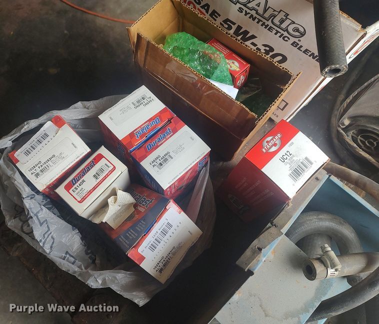 image for item LG9605 1972 Jeep Commando  SUV