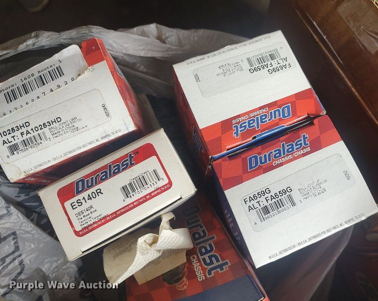 image for item LG9605 1972 Jeep Commando  SUV