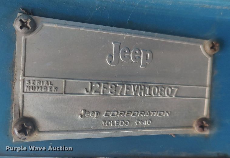 image for item LG9605 1972 Jeep Commando  SUV