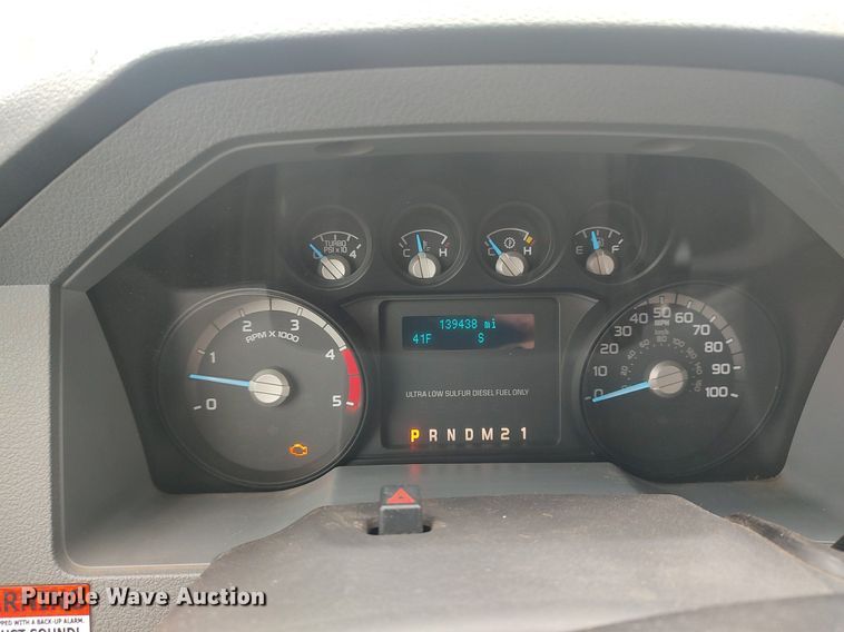 image for item LG9626 2014 Ford F550  utility / service truck