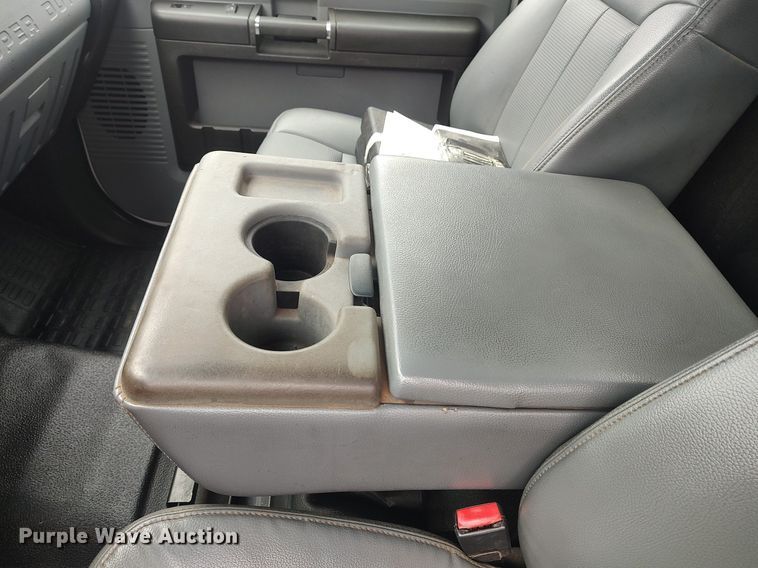 image for item LG9626 2014 Ford F550  utility / service truck