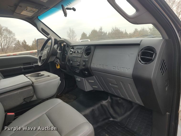 image for item LG9626 2014 Ford F550  utility / service truck