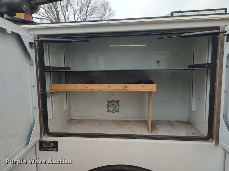 image for item LG9626 2014 Ford F550  utility / service truck