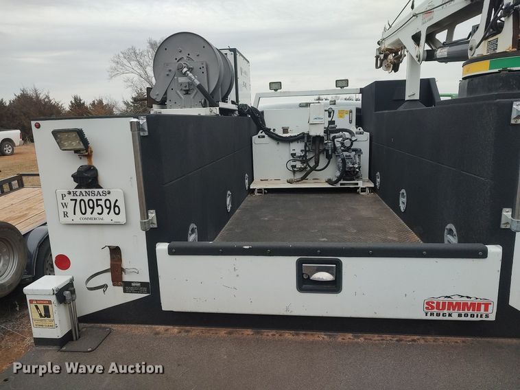 image for item LG9626 2014 Ford F550  utility / service truck