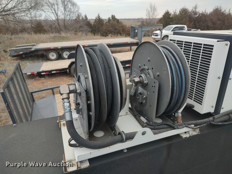 image for item LG9626 2014 Ford F550  utility / service truck