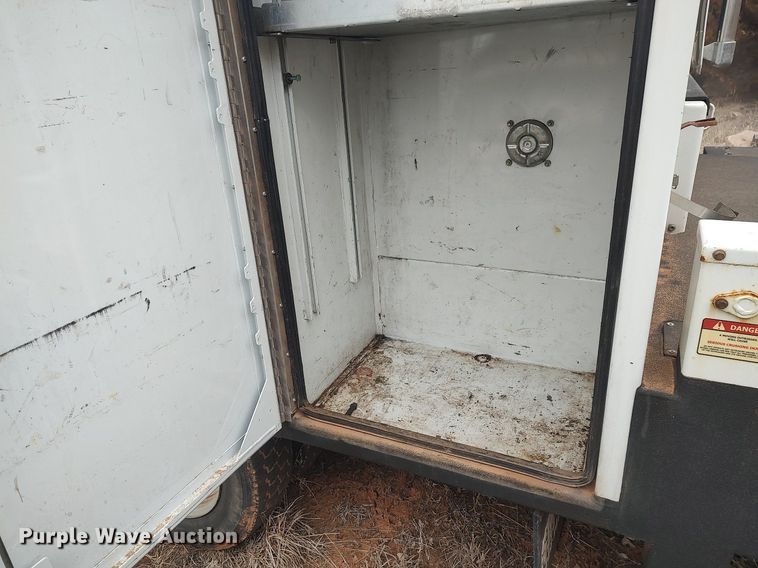 image for item LG9626 2014 Ford F550  utility / service truck