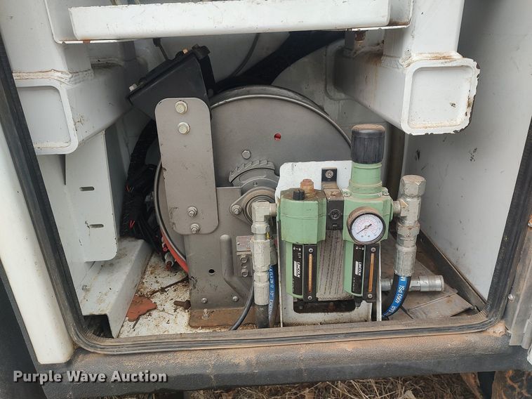 image for item LG9626 2014 Ford F550  utility / service truck