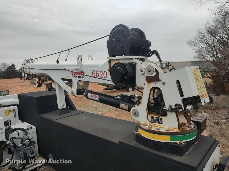 image for item LG9626 2014 Ford F550  utility / service truck