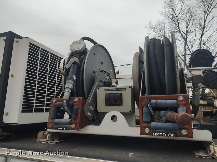 image for item LG9626 2014 Ford F550  utility / service truck