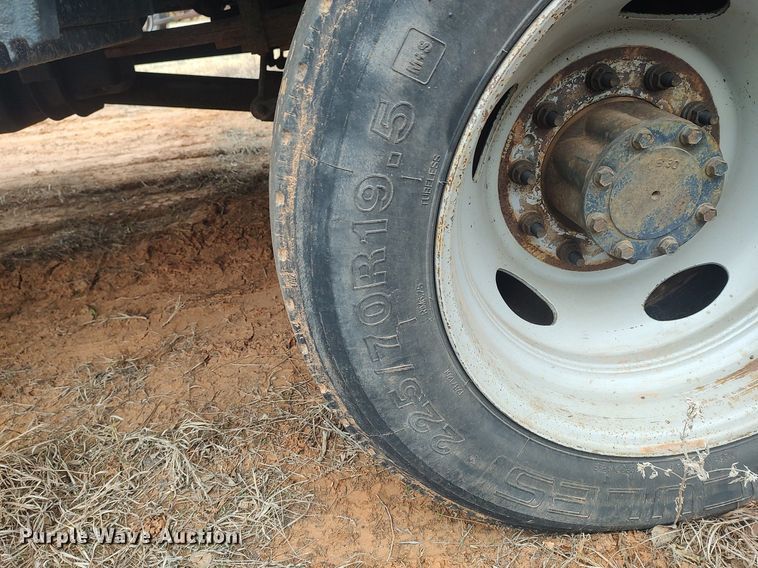 image for item LG9626 2014 Ford F550  utility / service truck