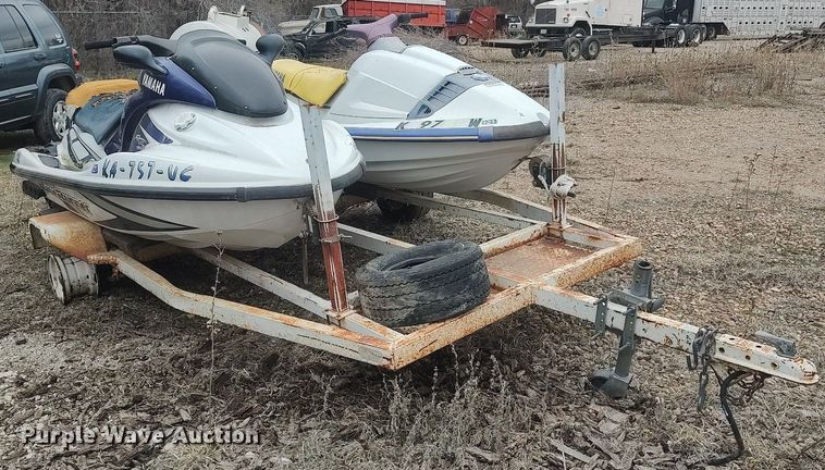 image for item LG9628 (2) personal watercraft