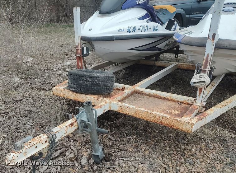 image for item LG9628 (2) personal watercraft