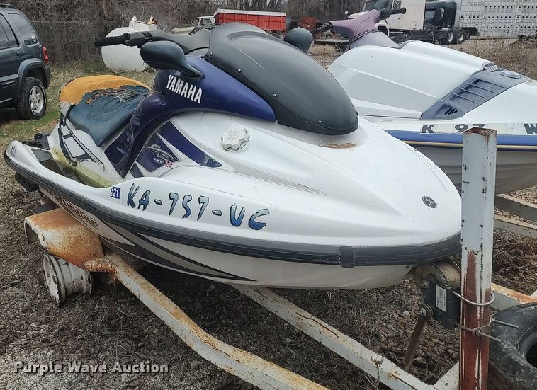 image for item LG9628 (2) personal watercraft