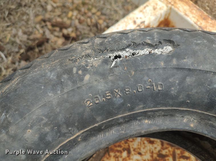 image for item LG9628 (2) personal watercraft