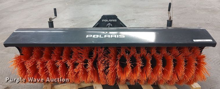 image for item LG9633 2015 Polaris FMAB70  6'W broom