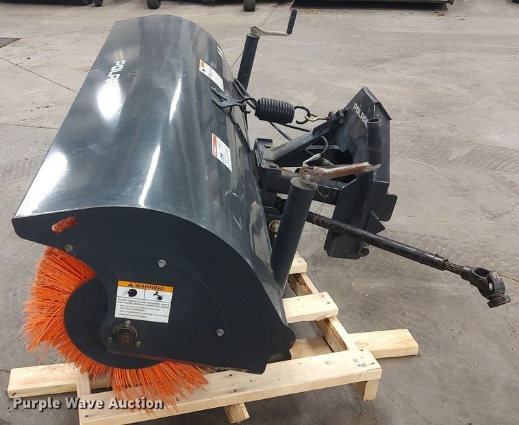 image for item LG9633 2015 Polaris FMAB70  6'W broom