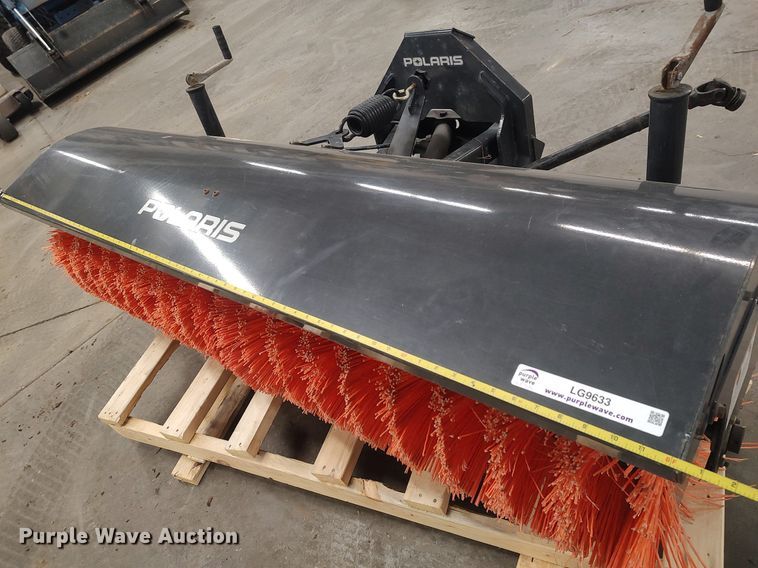 image for item LG9633 2015 Polaris FMAB70  6'W broom