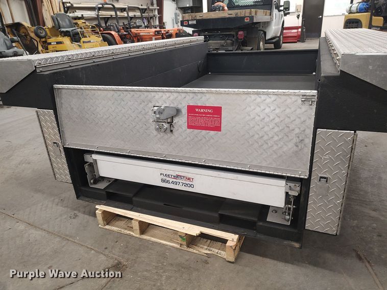 image for item LG9636 Fleetwest Load'N'Go  slide-in utility bed