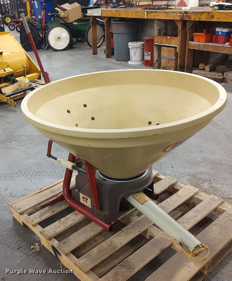 image for item LG9641 Vicon 22109  spreader