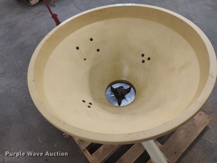 image for item LG9641 Vicon 22109  spreader