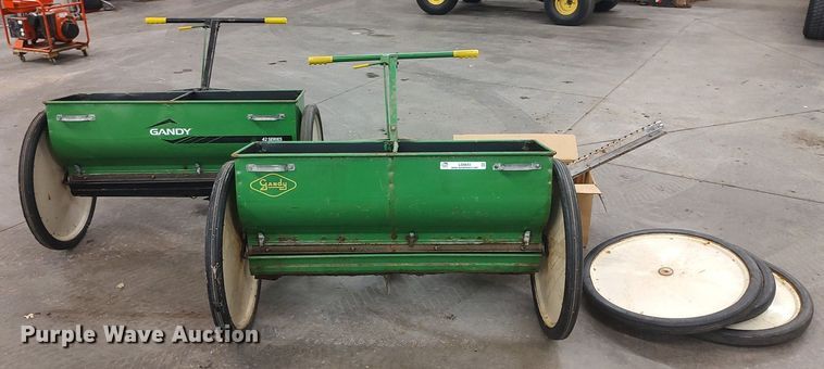 image for item LG9643 (2) Gandy 42 drop spreaders