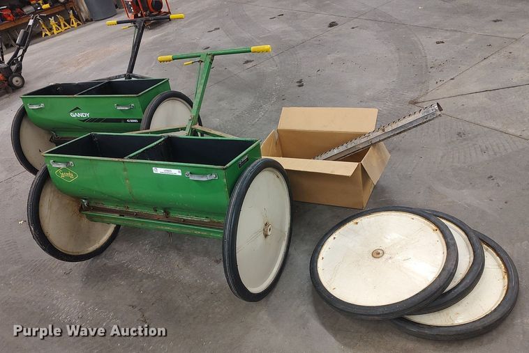 image for item LG9643 (2) Gandy 42 drop spreaders