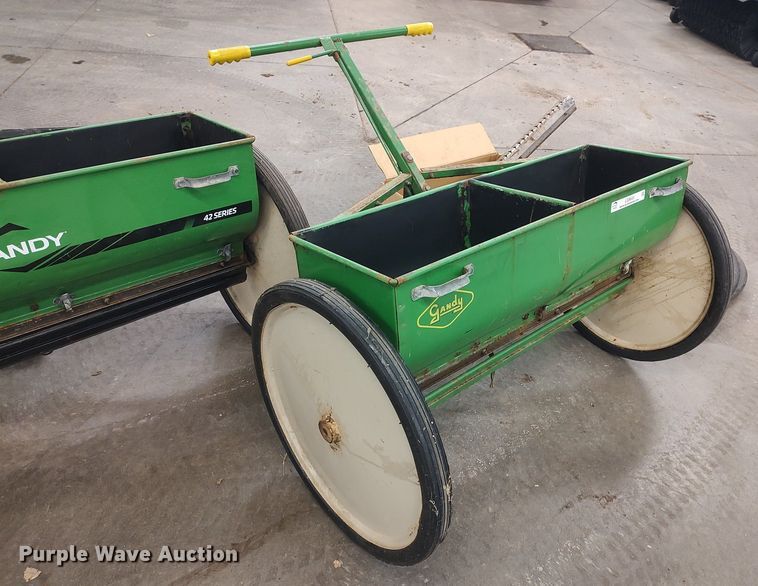 image for item LG9643 (2) Gandy 42 drop spreaders