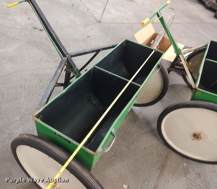 image for item LG9643 (2) Gandy 42 drop spreaders