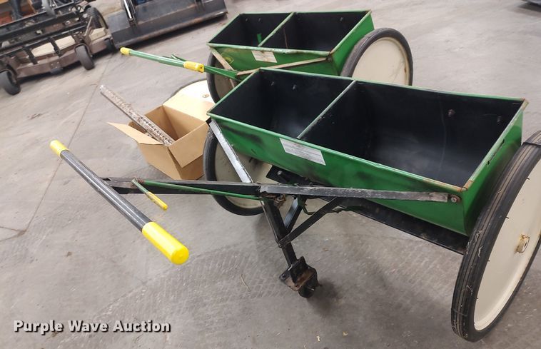 image for item LG9643 (2) Gandy 42 drop spreaders