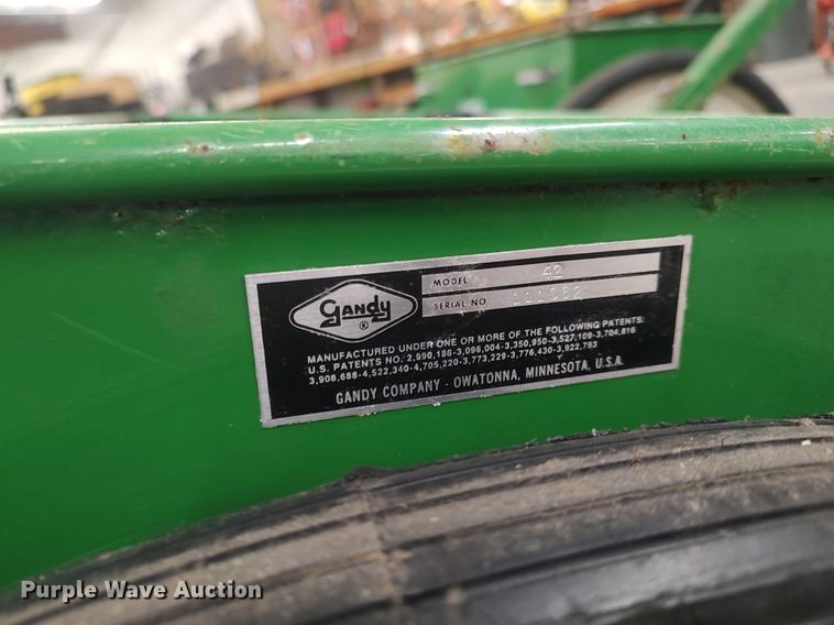 image for item LG9643 (2) Gandy 42 drop spreaders