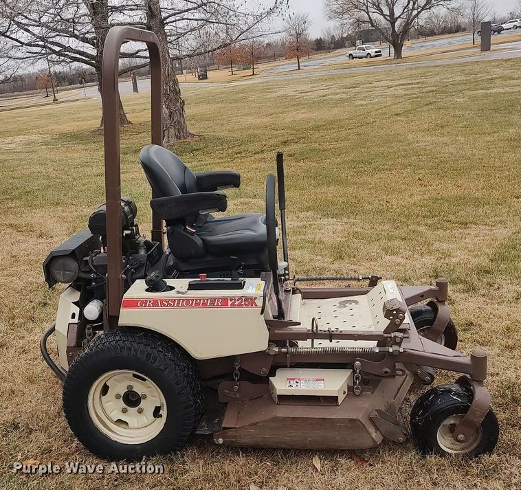 image for item LG9644 Grasshopper 225  ZTR lawn mower