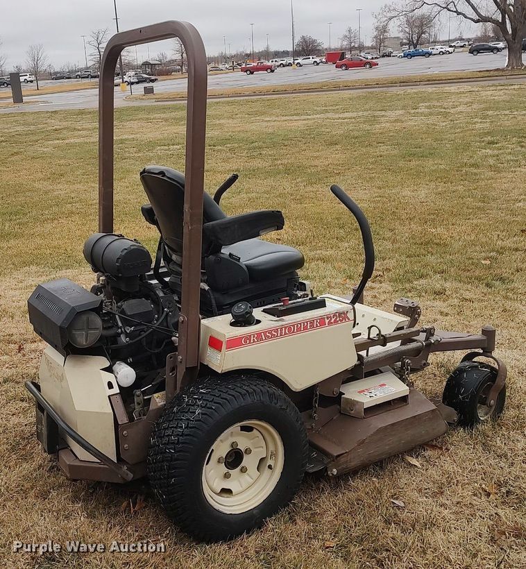 image for item LG9644 Grasshopper 225  ZTR lawn mower