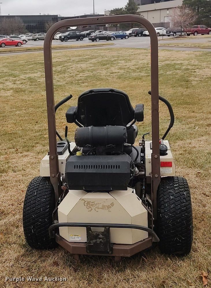 image for item LG9644 Grasshopper 225  ZTR lawn mower