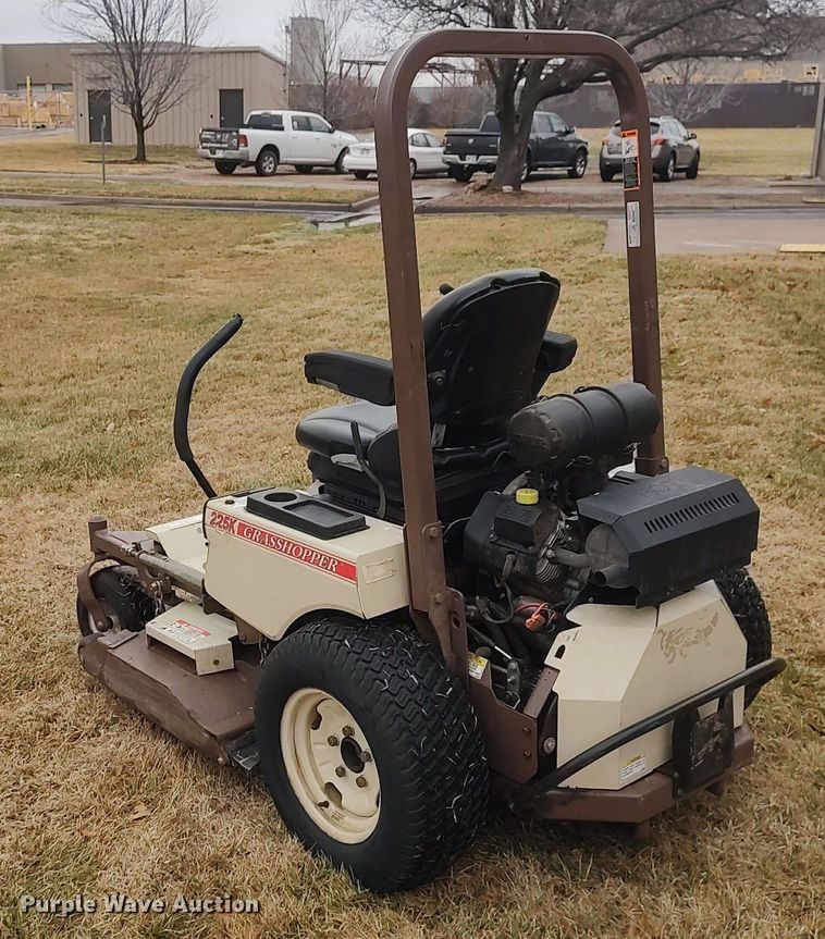 image for item LG9644 Grasshopper 225  ZTR lawn mower