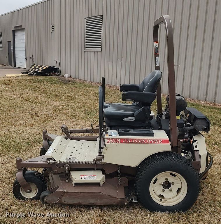 image for item LG9644 Grasshopper 225  ZTR lawn mower