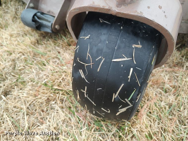 image for item LG9644 Grasshopper 225  ZTR lawn mower