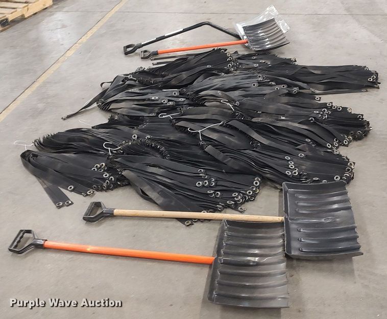 image for item LG9646 Lawn and garden equipment