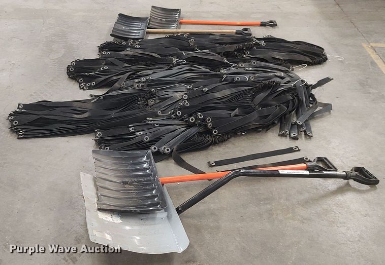 image for item LG9646 Lawn and garden equipment