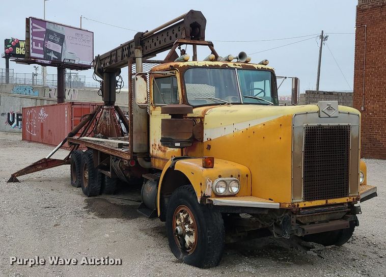 image for item LH9874 1972 Diamond Reo C-11464DB  crane truck