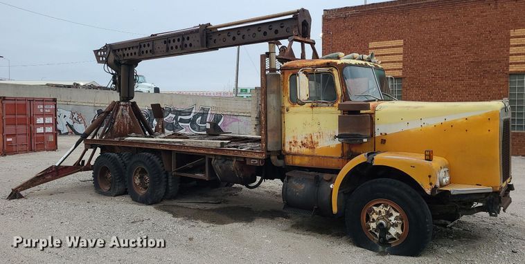 image for item LH9874 1972 Diamond Reo C-11464DB  crane truck