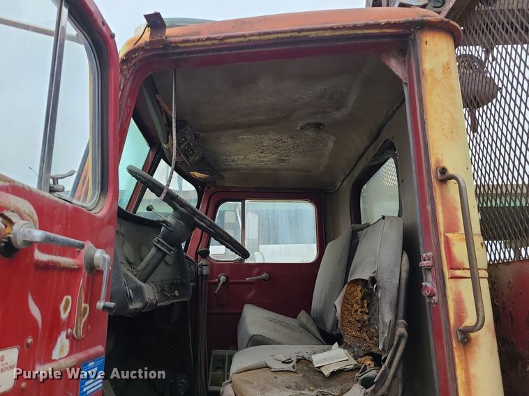 image for item LH9874 1972 Diamond Reo C-11464DB  crane truck